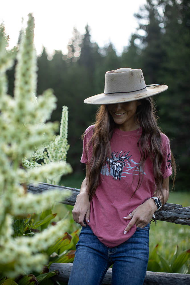 Bugling Elk Tee Brick